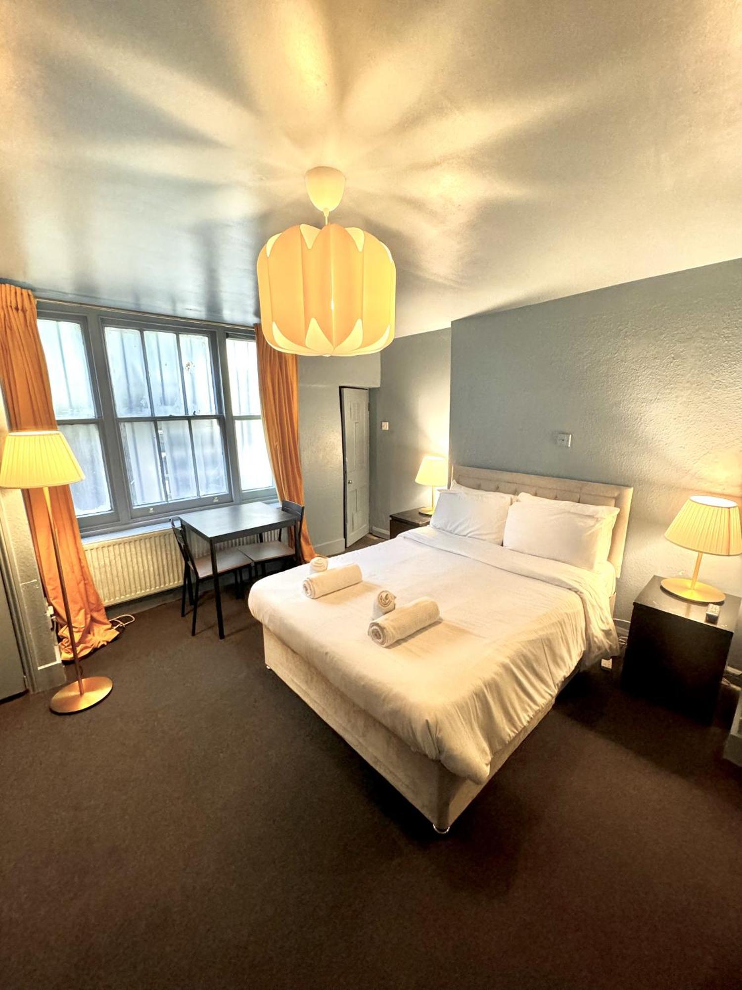Kensington Gardens 3* London