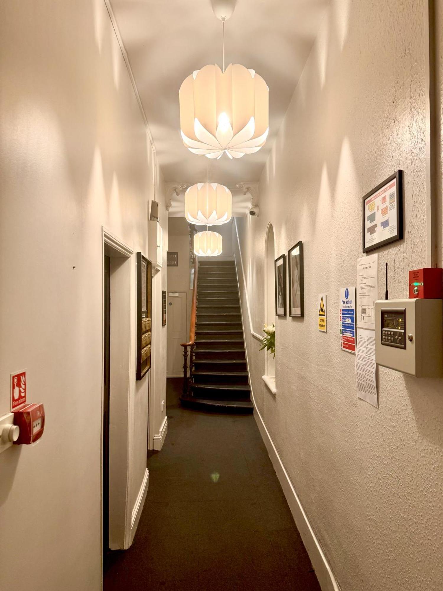Kensington Gardens 3* London
