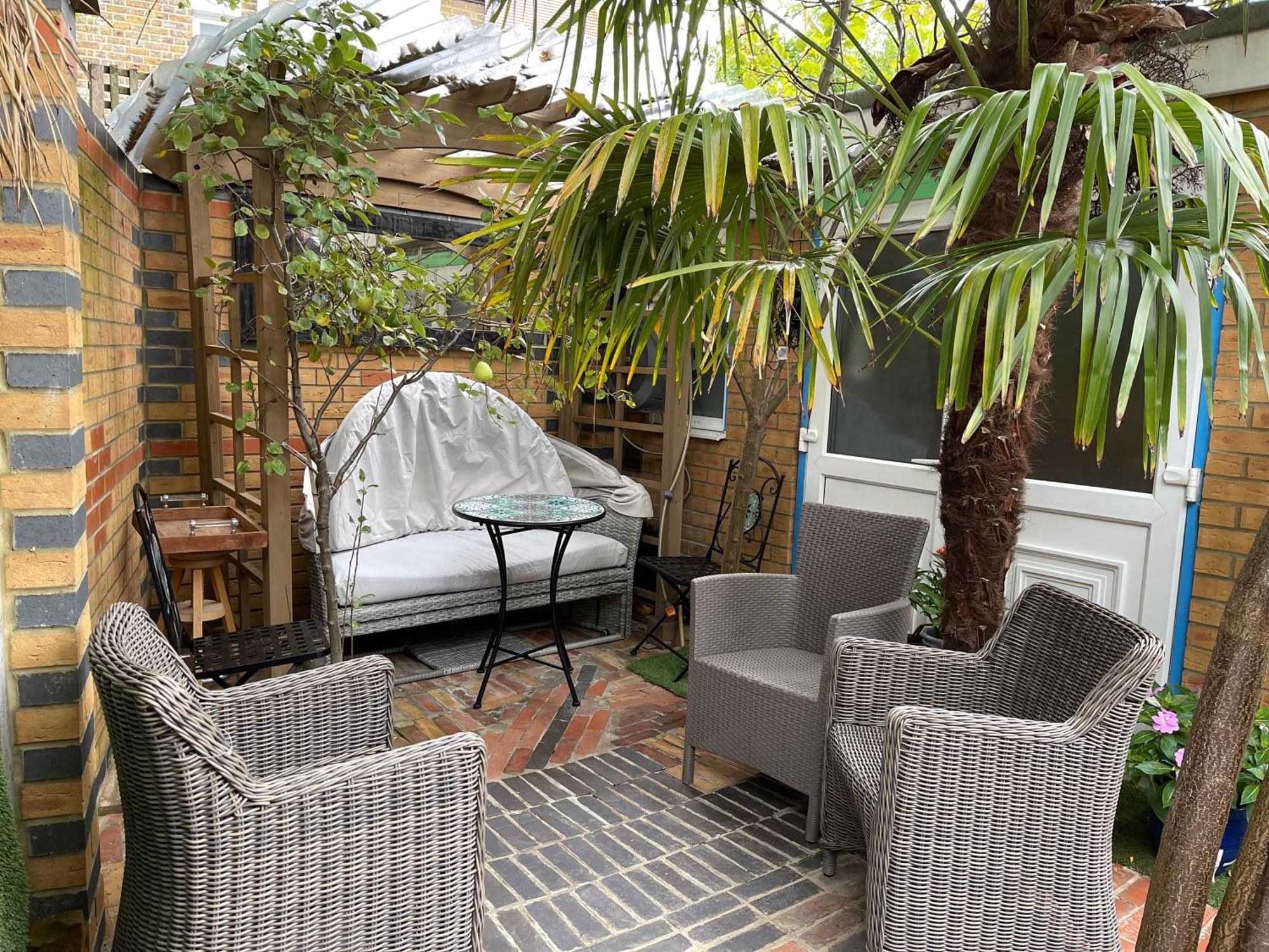 Villa Luxury 4 Bedroom House With 4 Bathrooms - Elizabeth Line & Acton Stations At Walking Distance