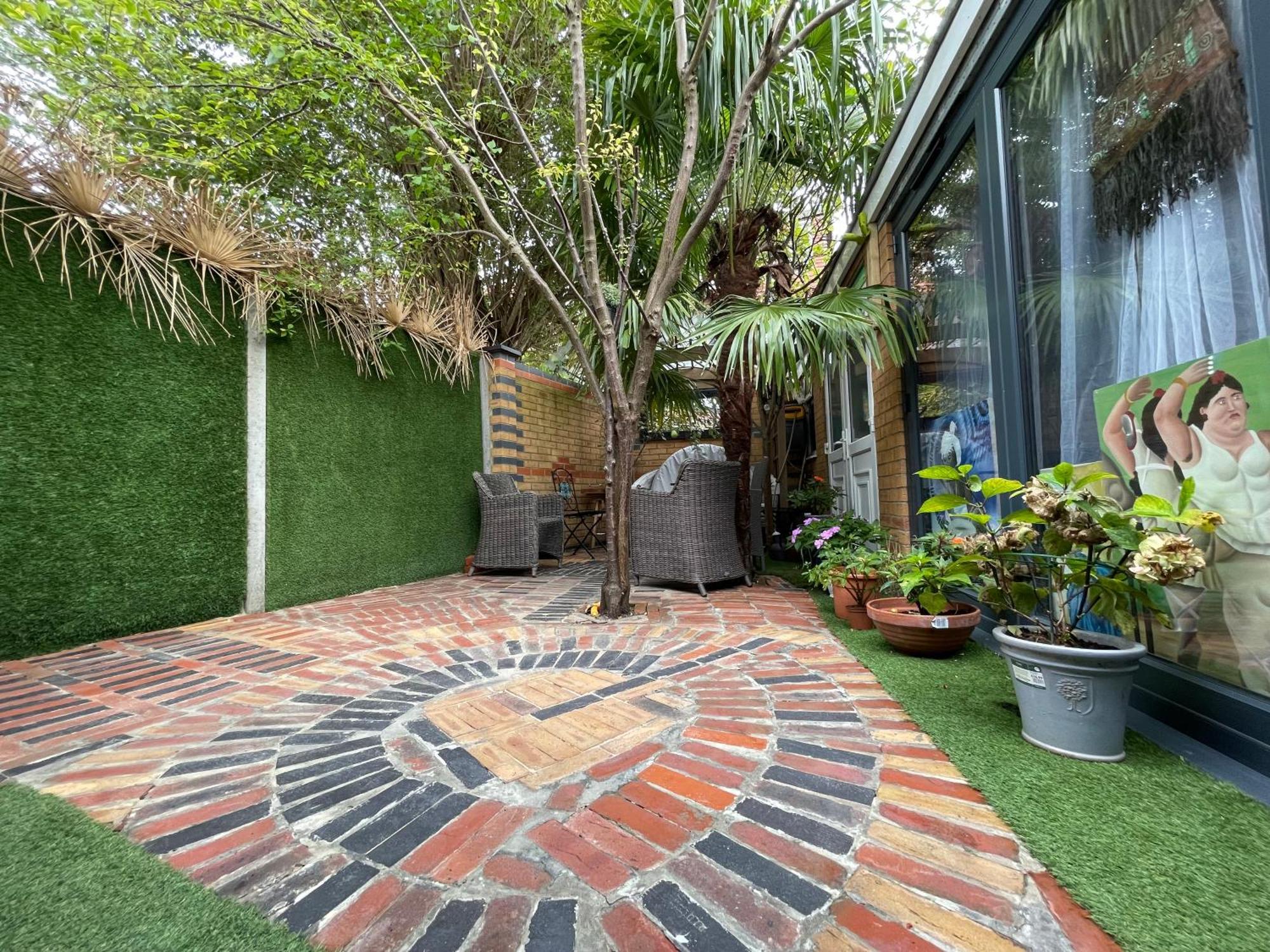 Villa Luxury 4 Bedroom House With 4 Bathrooms - Elizabeth Line & Acton Stations At Walking Distance *