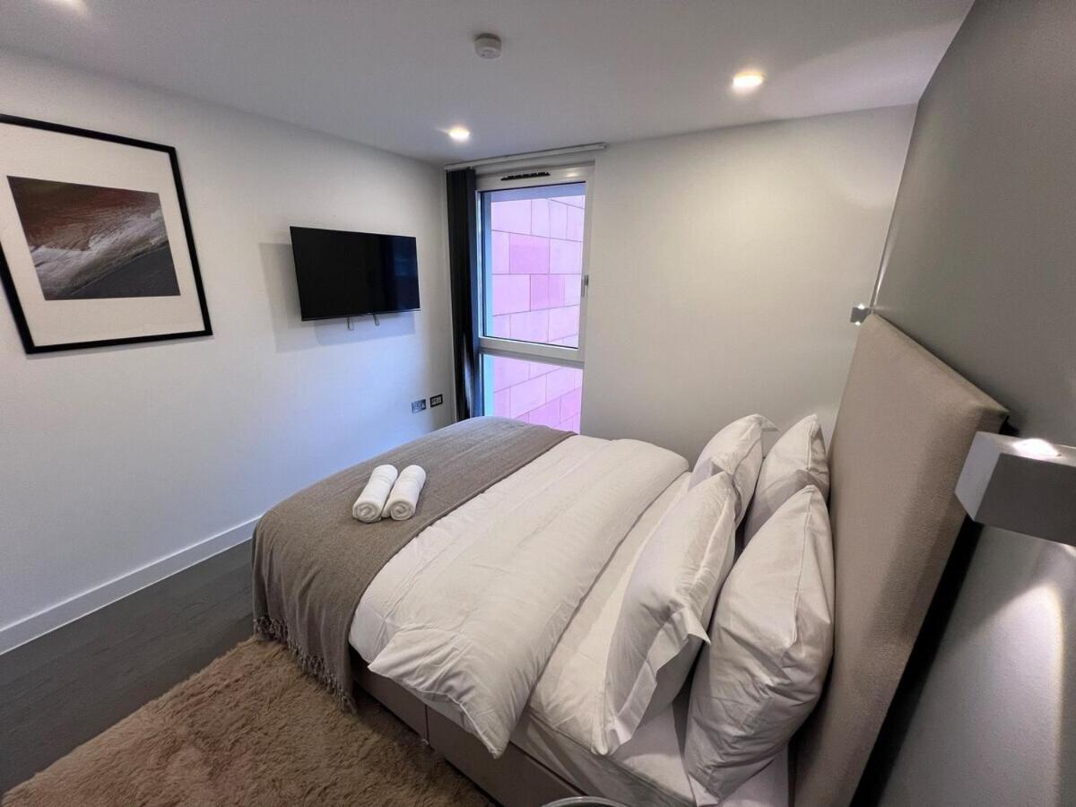 Ft5 Penthouse Homestay London