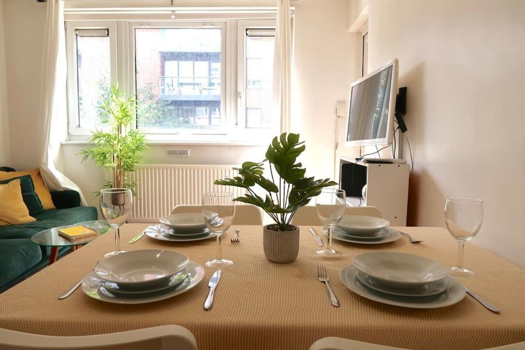 Chic 4-bed In Trendy Clerkenwell W Balcony And Walking Distance To Tube Apartment