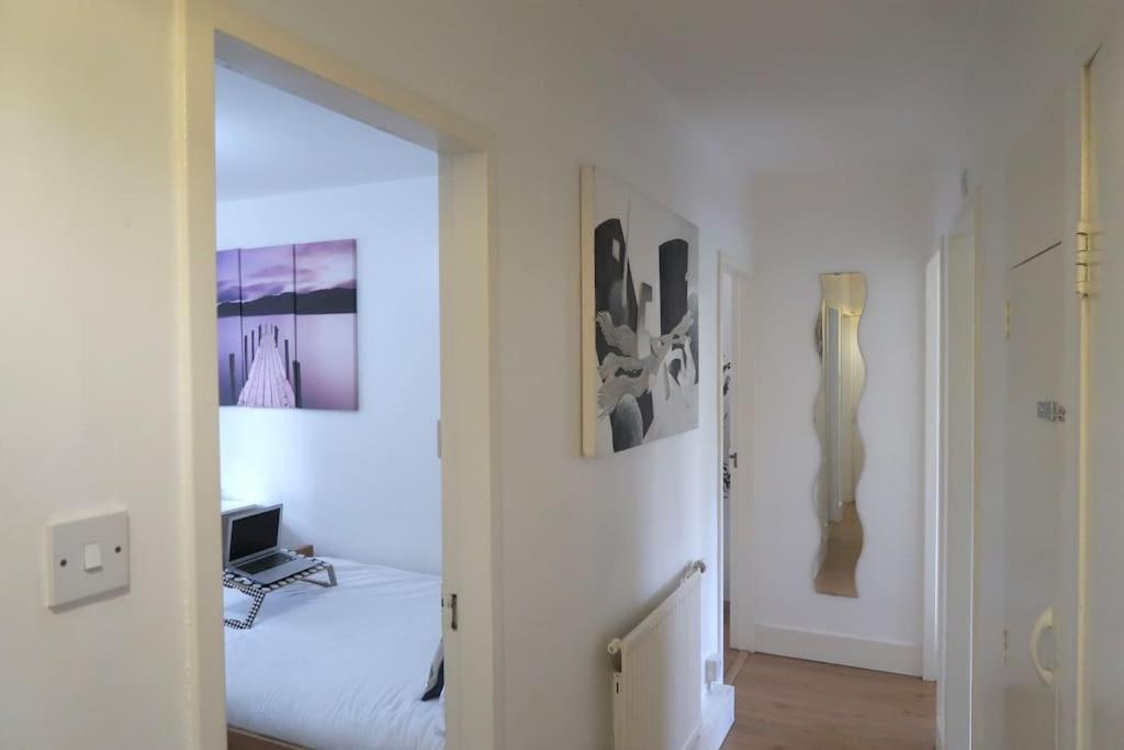 Chic 4-bed In Trendy Clerkenwell W Balcony And Walking Distance To Tube *