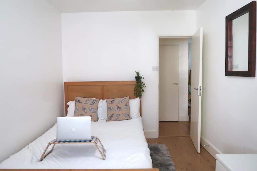 Chic 4-bed In Trendy Clerkenwell W Balcony And Walking Distance To Tube Apartment