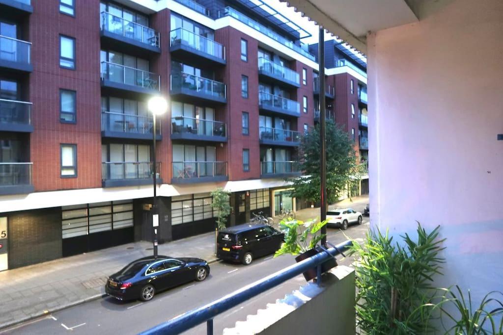 Chic 4-bed In Trendy Clerkenwell W Balcony And Walking Distance To Tube * London