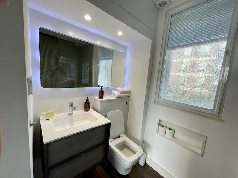 Modern 1 Bedroom Near Harrods Apartamento *