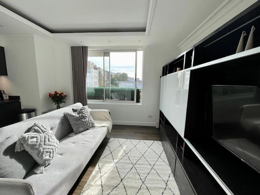 Modern 1 Bedroom Near Harrods Apartamento *