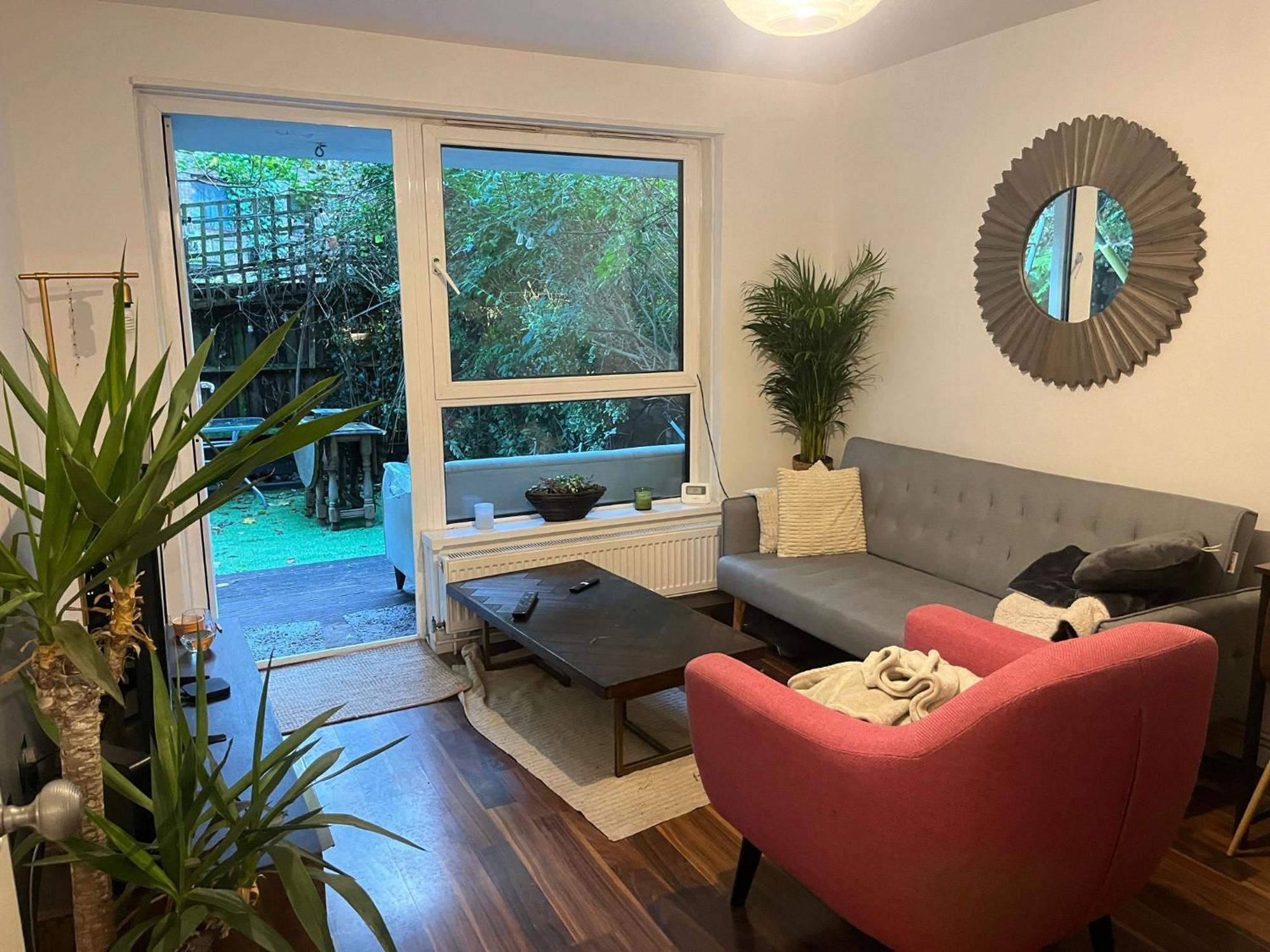 Chic 2 Bedroom Flat Apartment *