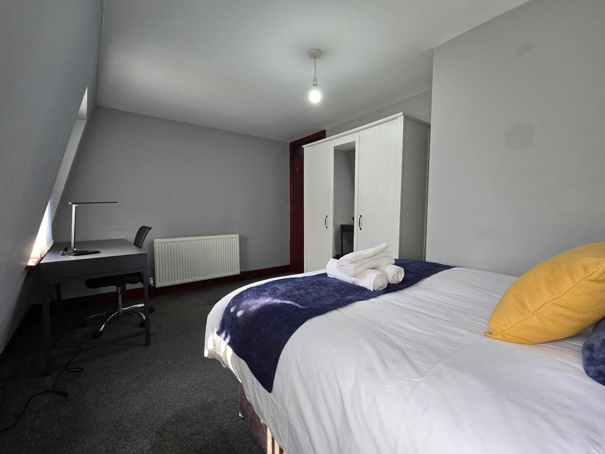 Cosy 3 Bedroom Flat Step Away From Paddington Apartment London