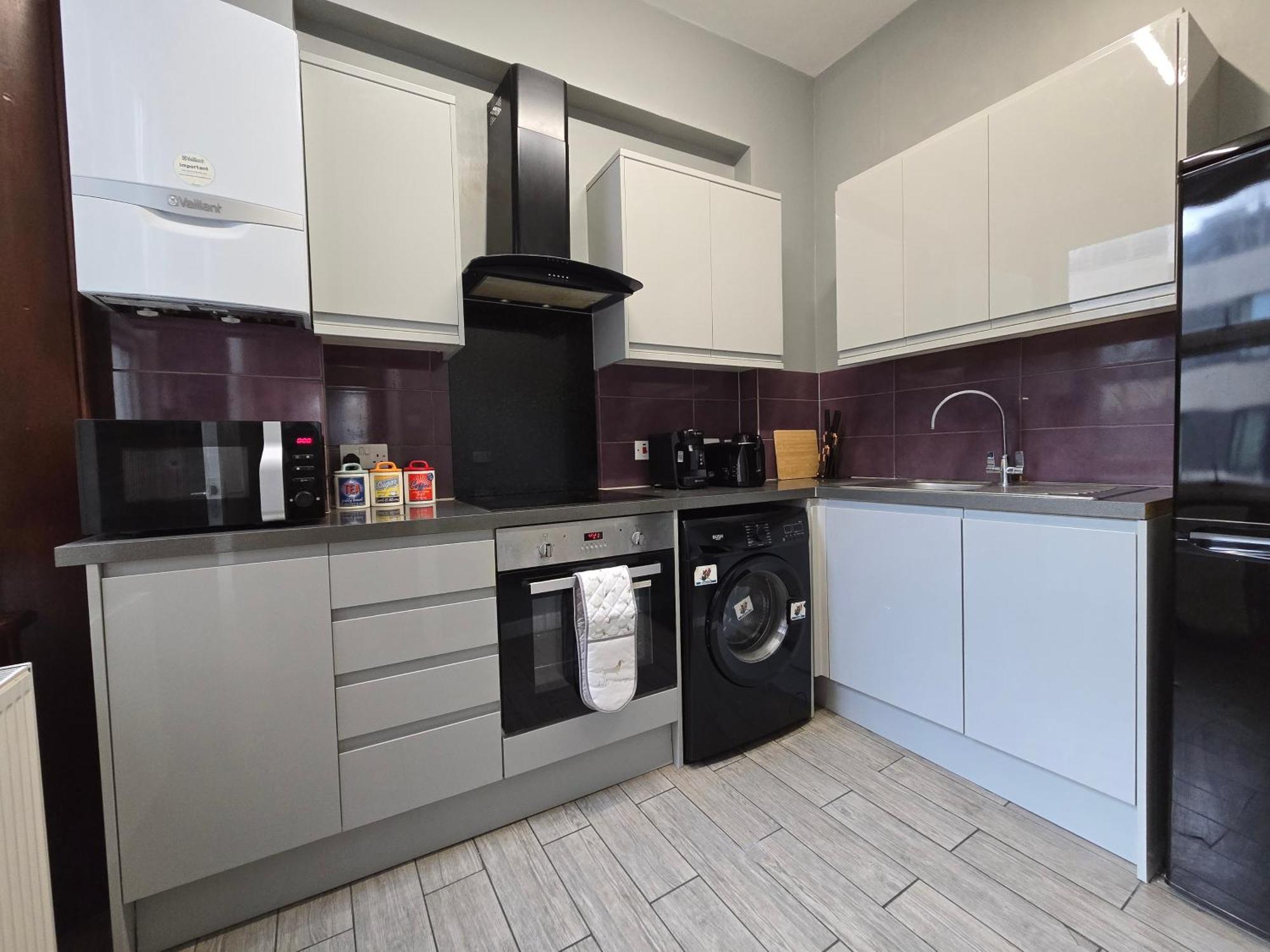 Cosy 3 Bedroom Flat Step Away From Paddington Apartment London