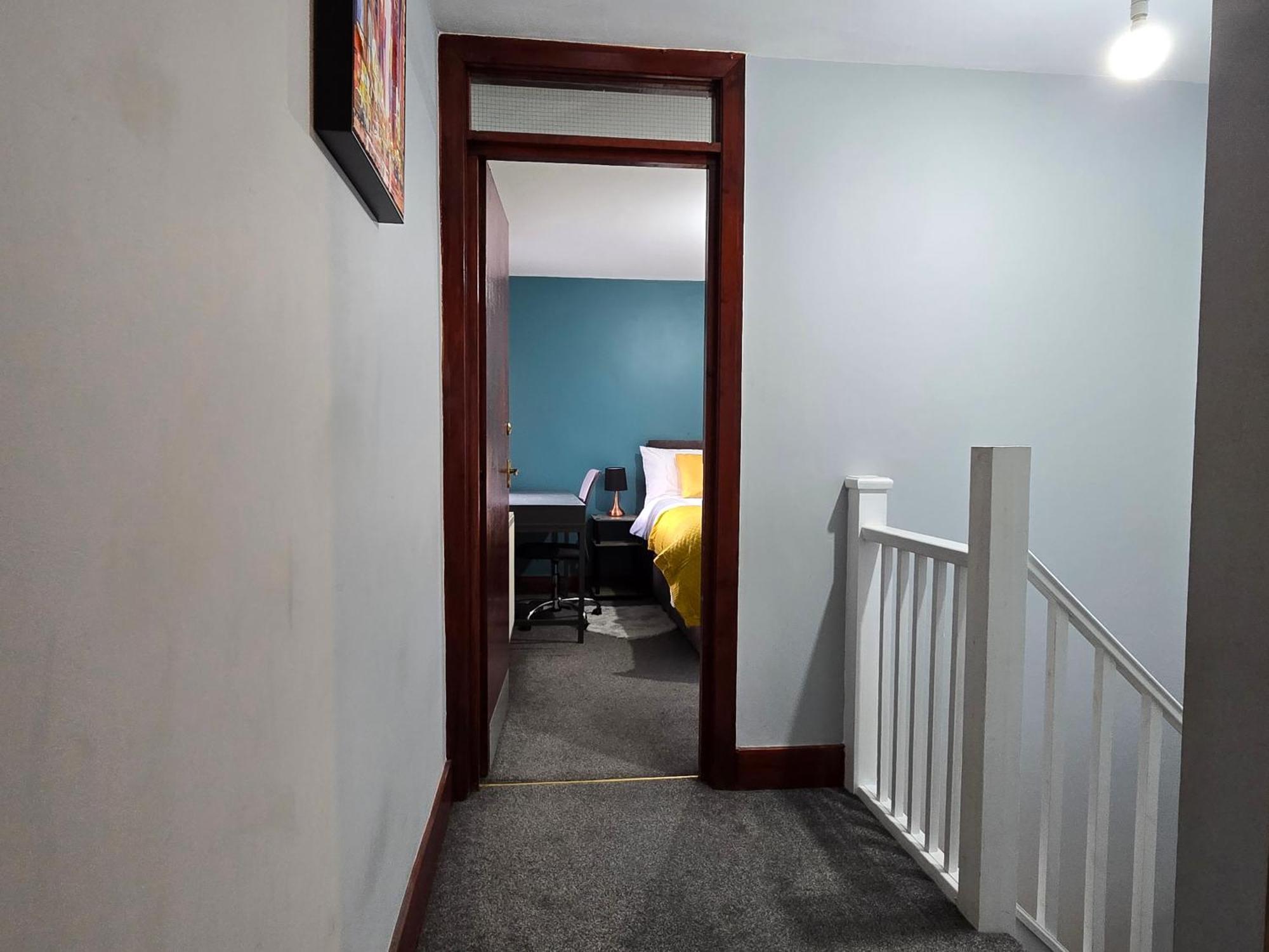 Cosy 3 Bedroom Flat Step Away From Paddington *