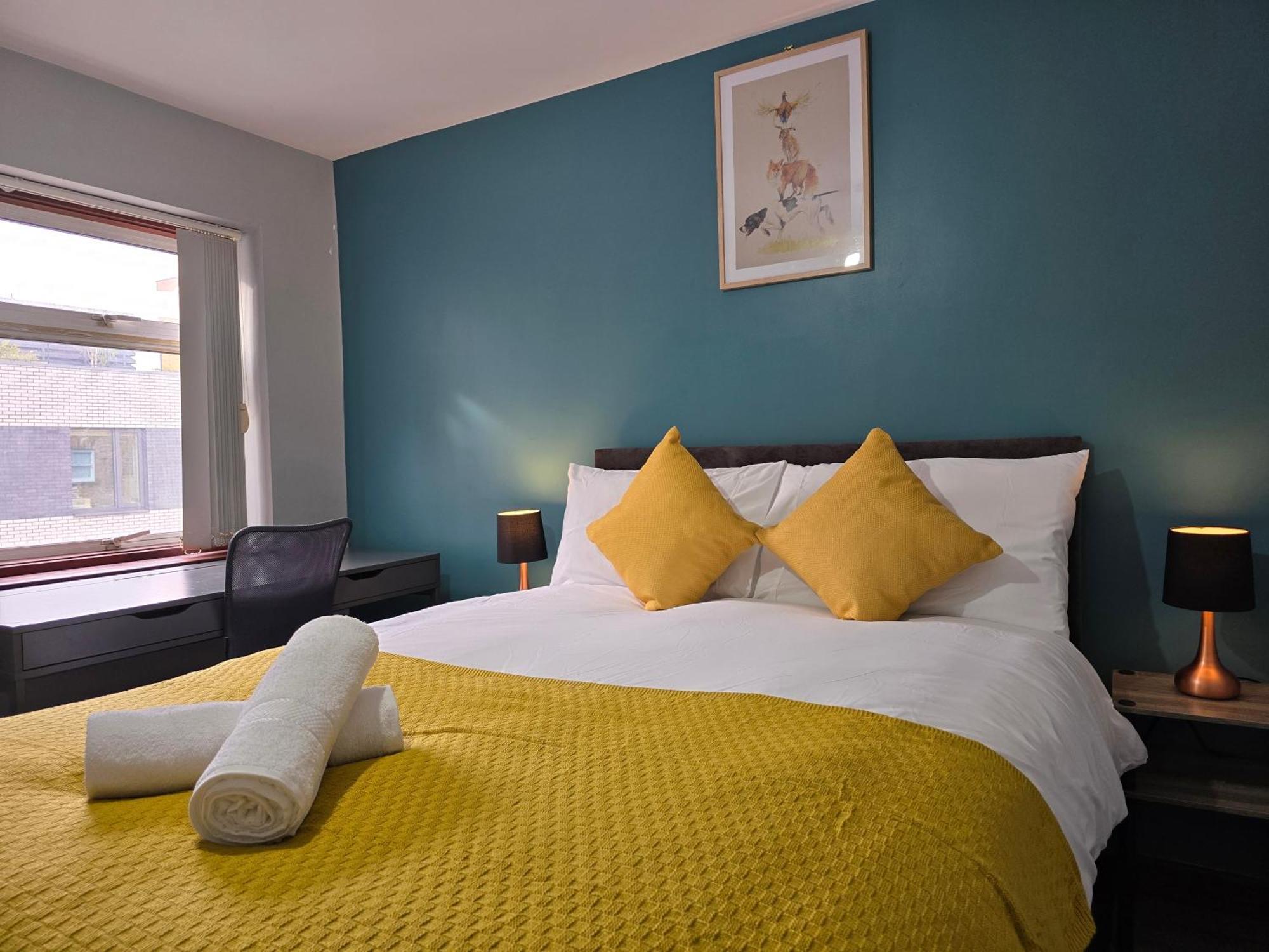 Cosy 3 Bedroom Flat Step Away From Paddington Apartment *