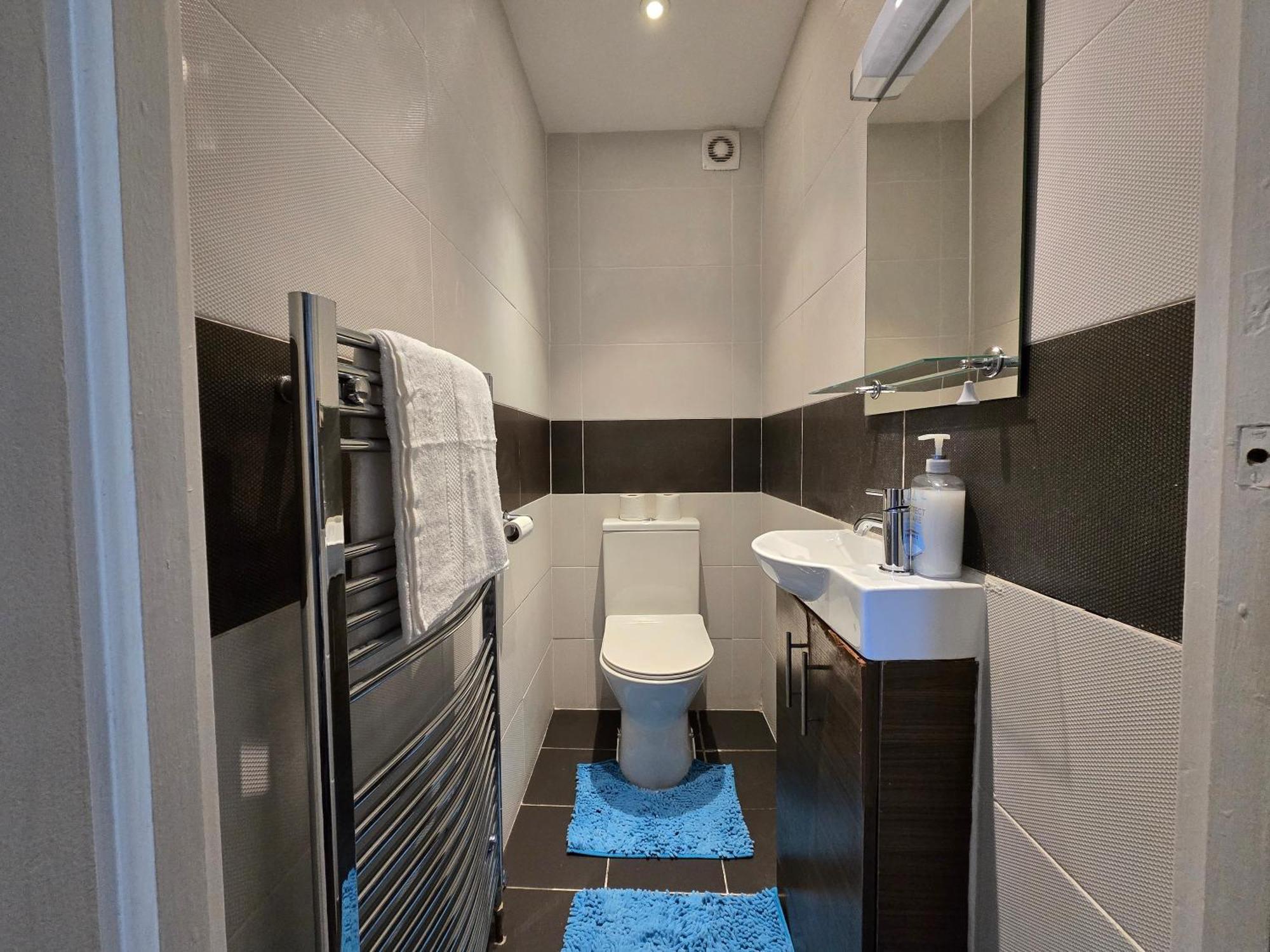 Cosy 3 Bedroom Flat Step Away From Paddington Apartment