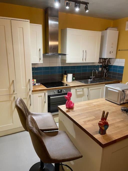 Comfy Flat Nr E Dulwich Station * London