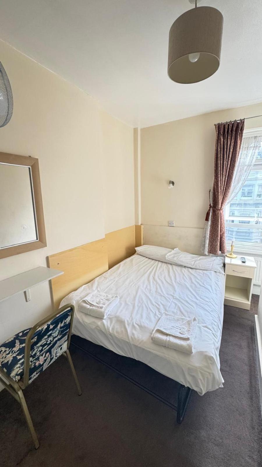 Gasthof Earls Court 2*