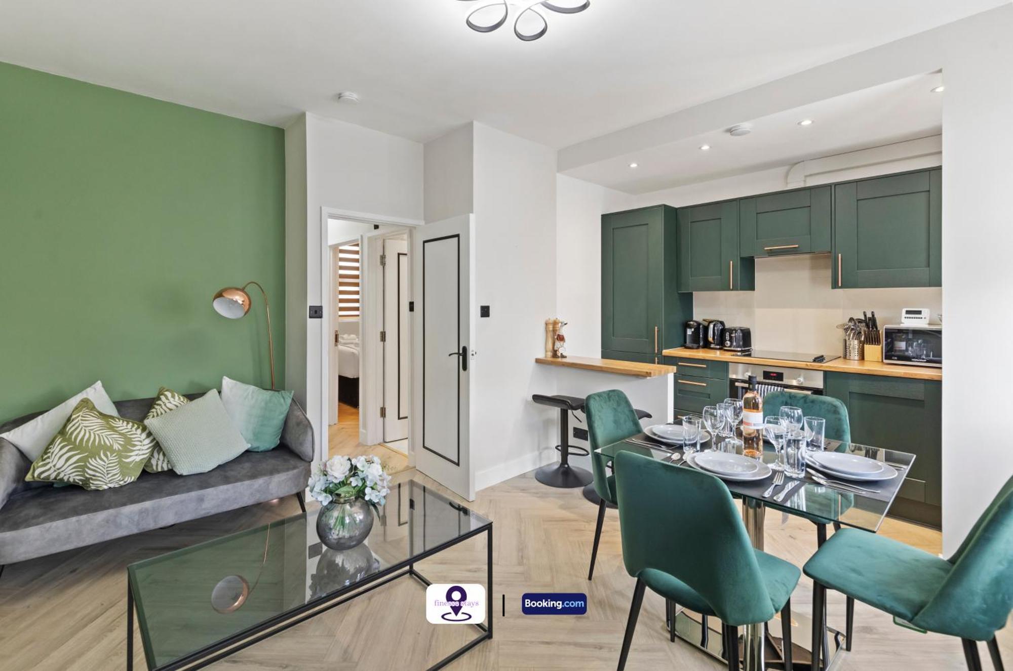 Apartment Last-minute Secure ! Limited Time L Exclusive On 2 Bedroom, High Spec Luxury Flat By Finesse Short Lets & Serviced With Free Wifi London