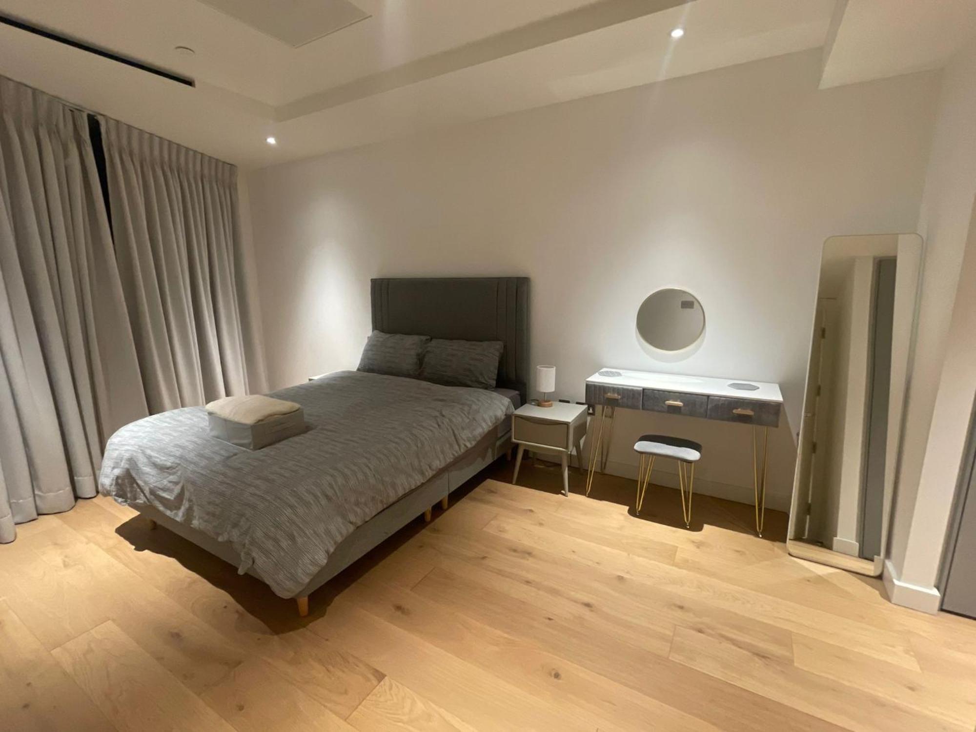 Apartment Spacious 2 Bed 2 Bath Battersea Powerstation