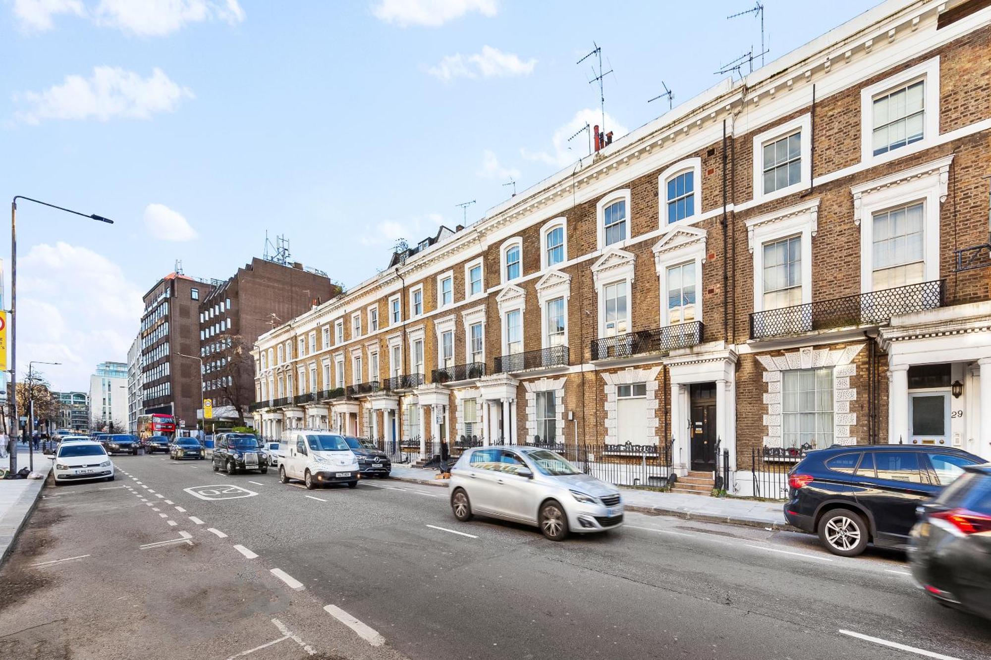Apartamento Newly Renovated Kensington 2 Bedroom With Balcony Near Harrods Sleeps 6, 2 Min Walk From Station