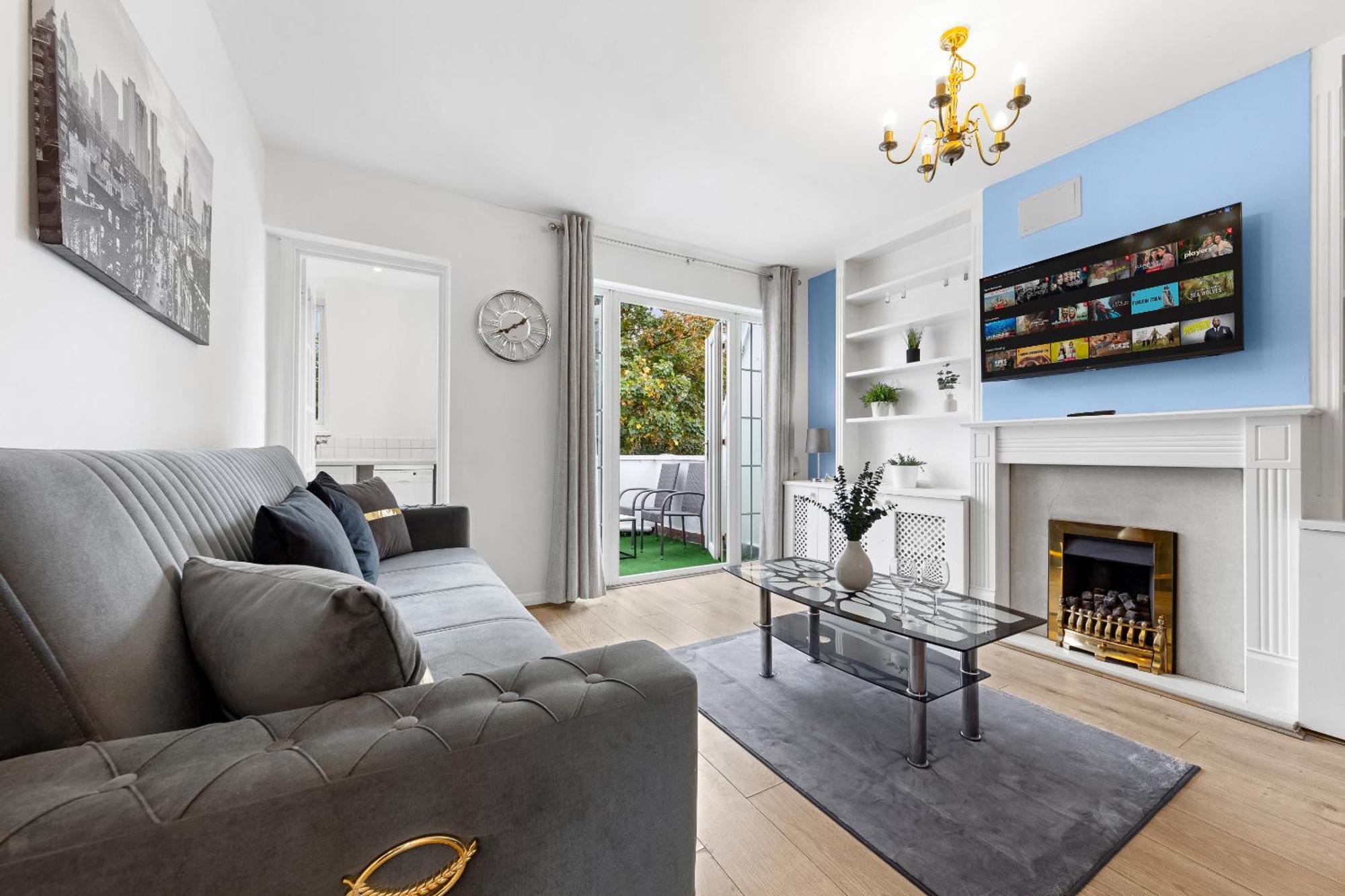 Apartamento Newly Renovated Kensington 2 Bedroom With Balcony Near Harrods Sleeps 6, 2 Min Walk From Station *