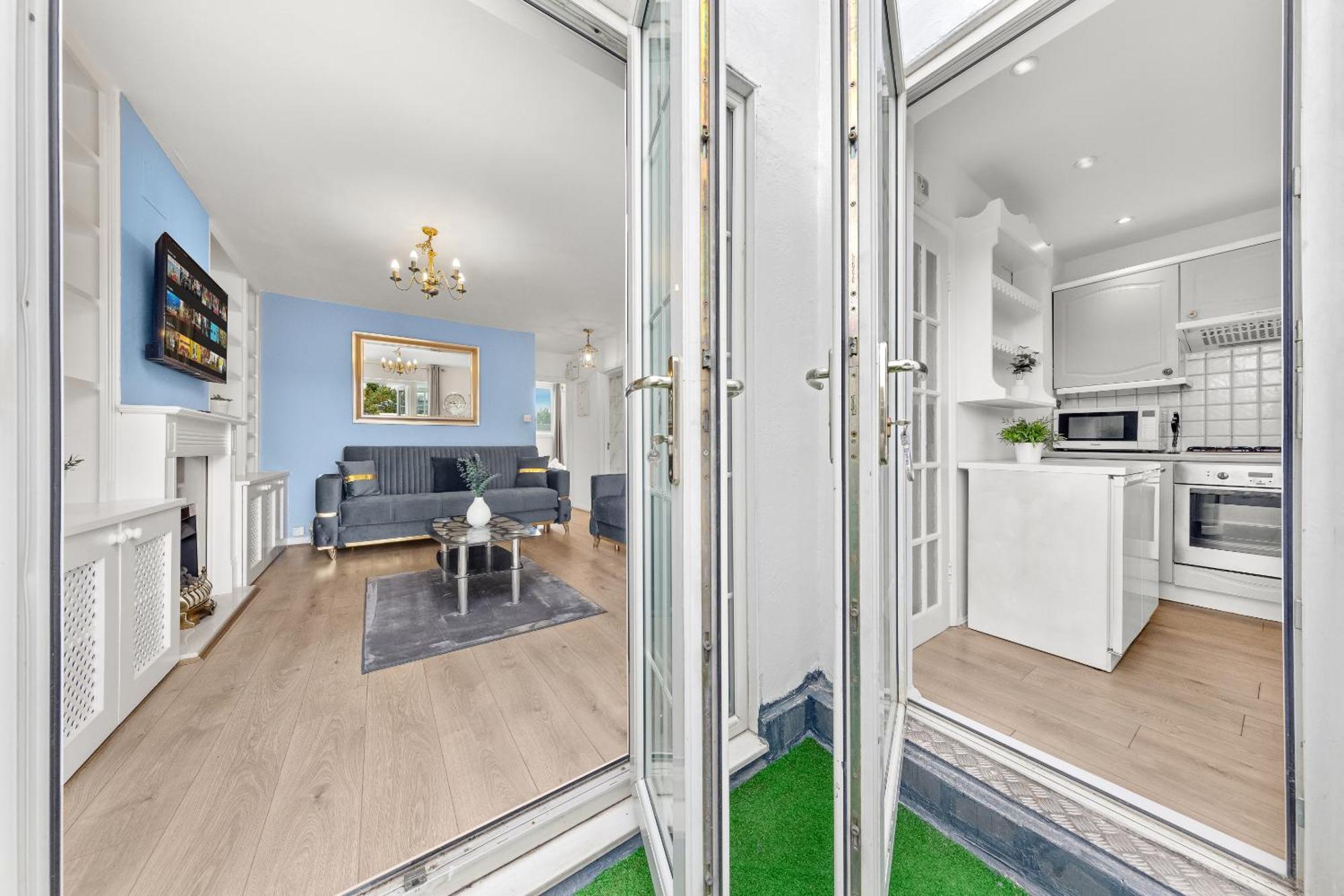 Apartamento Newly Renovated Kensington 2 Bedroom With Balcony Near Harrods Sleeps 6, 2 Min Walk From Station Londres