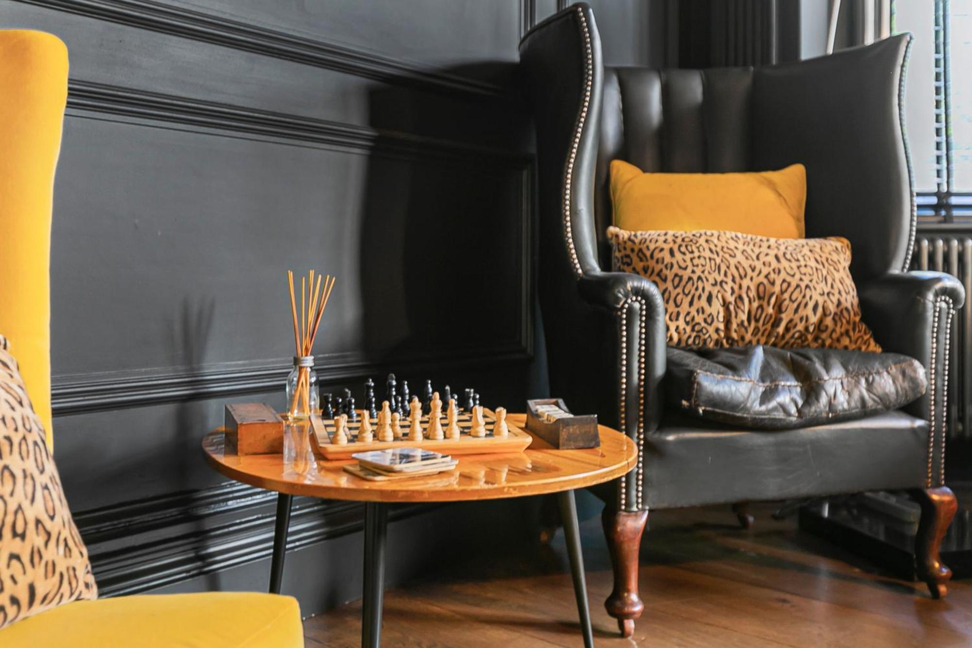 The Vicarage By Hostara Homes, A Luxury 4 Bedroom Designer In Highgate, Perfect For Families And Groups Apartment London