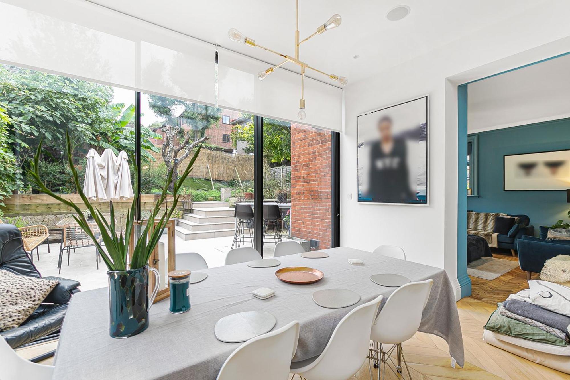Apartment The Vicarage By Hostara Homes, A Luxury 4 Bedroom Designer In Highgate, Perfect For Families And Groups
