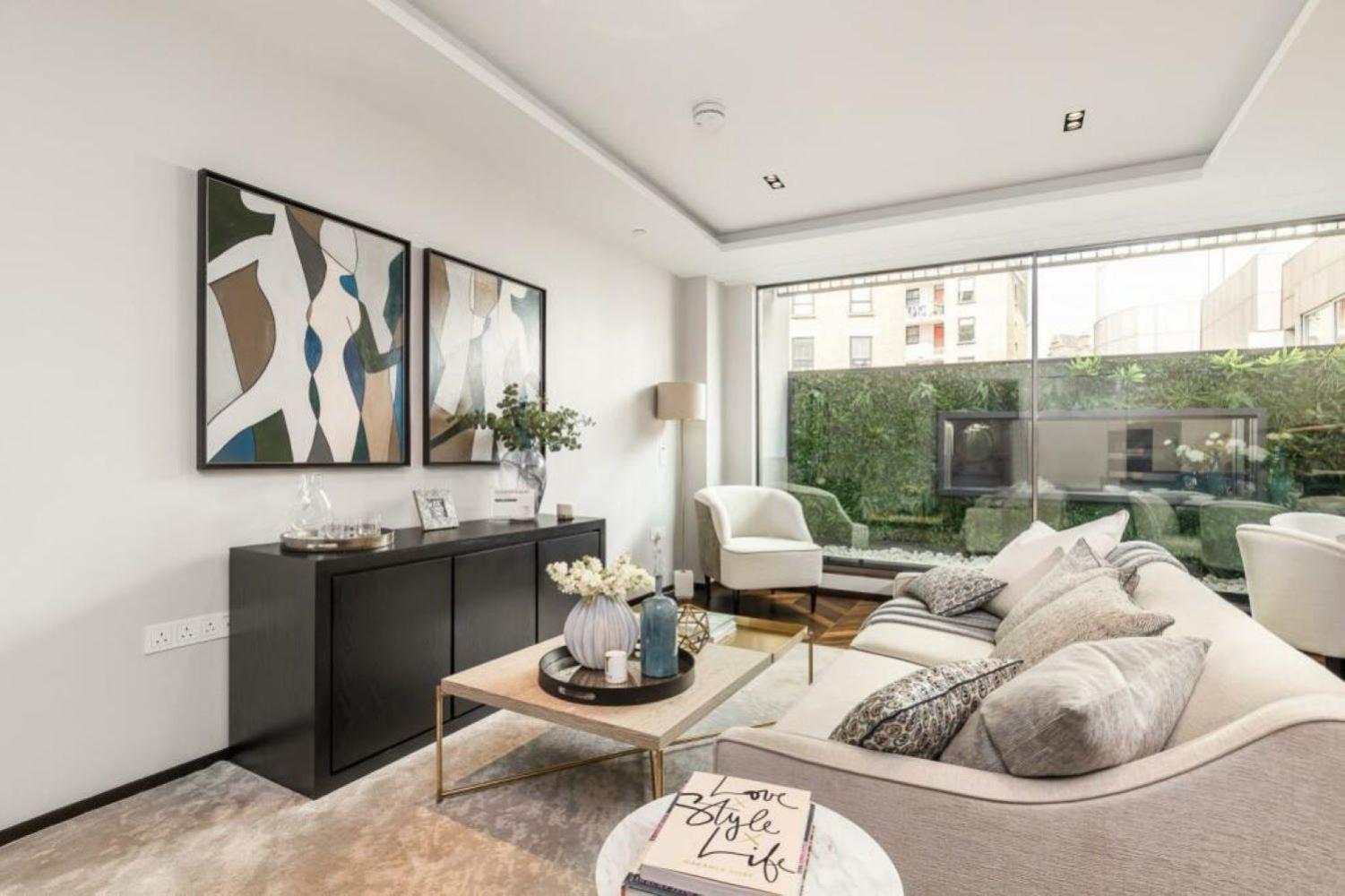 Modern Designer Central Leicester Square And Covent Garden Sleeps 6 Appartement