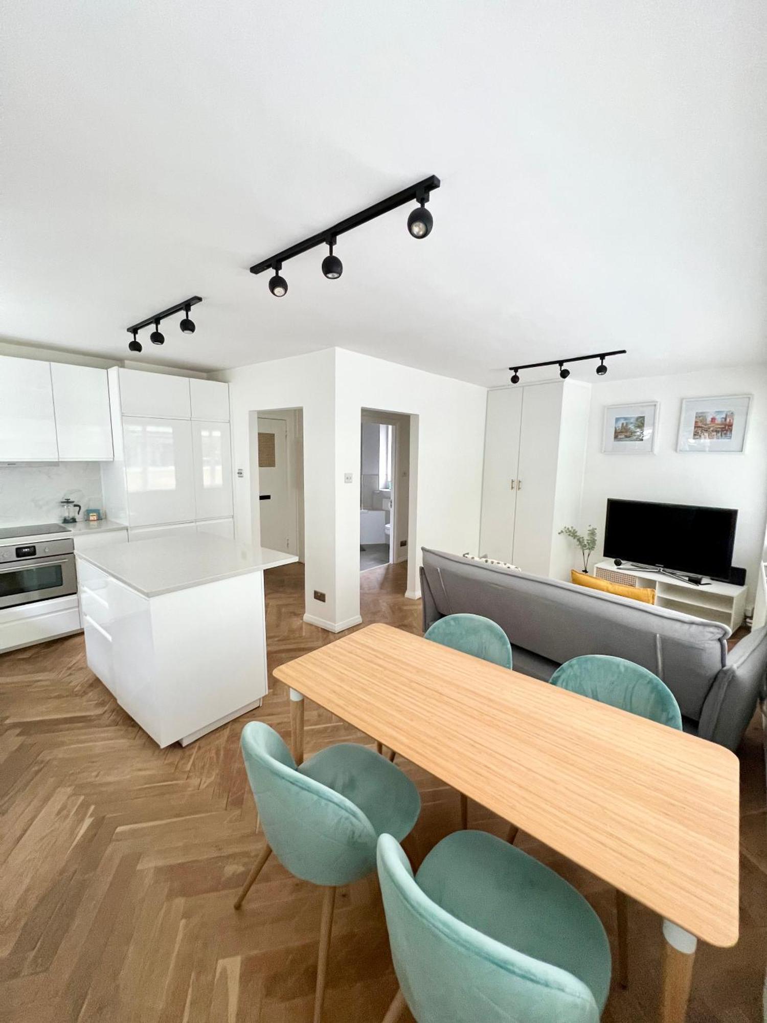 Urban Oasis In The Angel, Islington