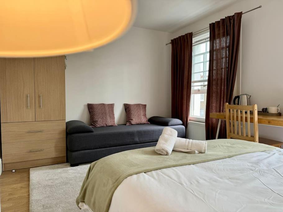 Roomy In King's Cross *