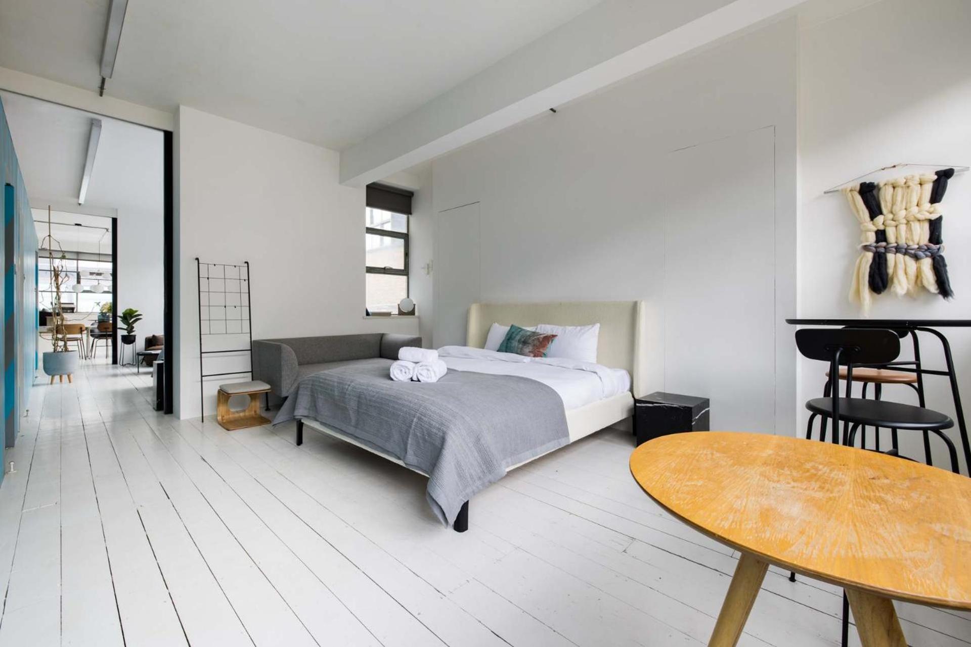 Apartment Spacious & Bright Loft - Shoreditch London
