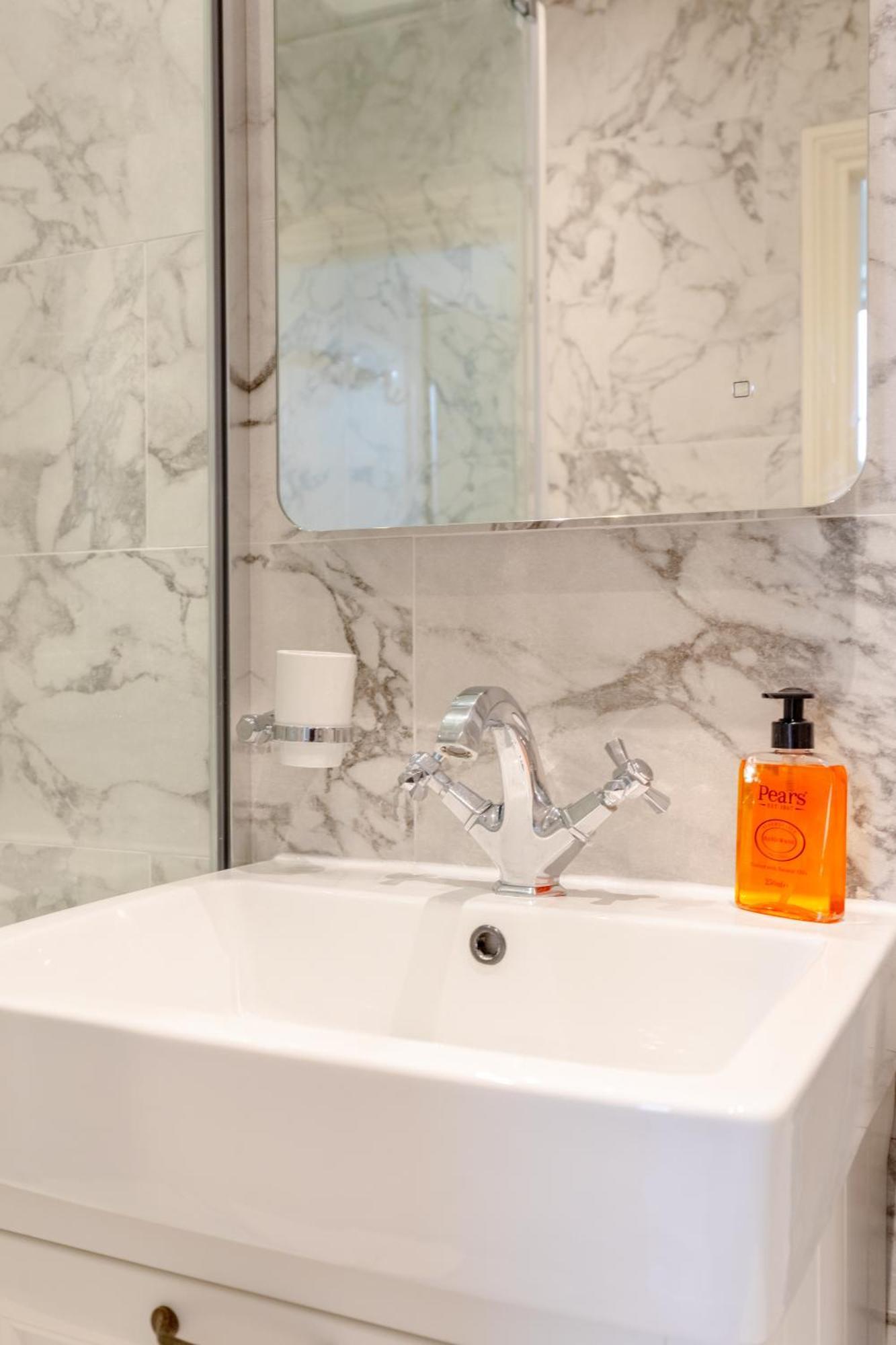 Beautiful & 1 Bedroom Flat In Clerkenwell Londen