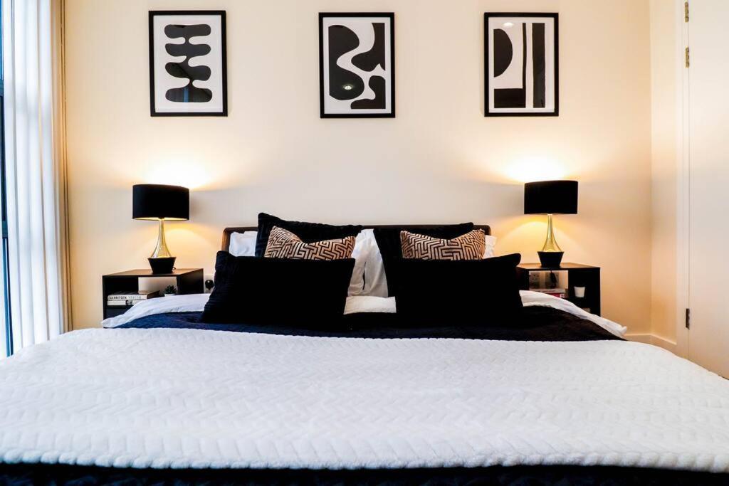 Apartment Premium Canary Wharf Flat - Long Offer London