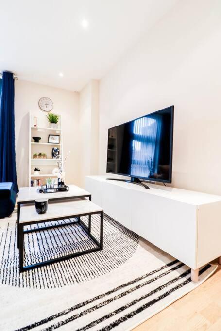 Apartment Premium Canary Wharf Flat - Long Offer
