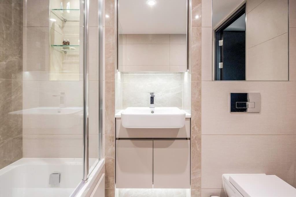Brand New Royal Arsnal Riverside London