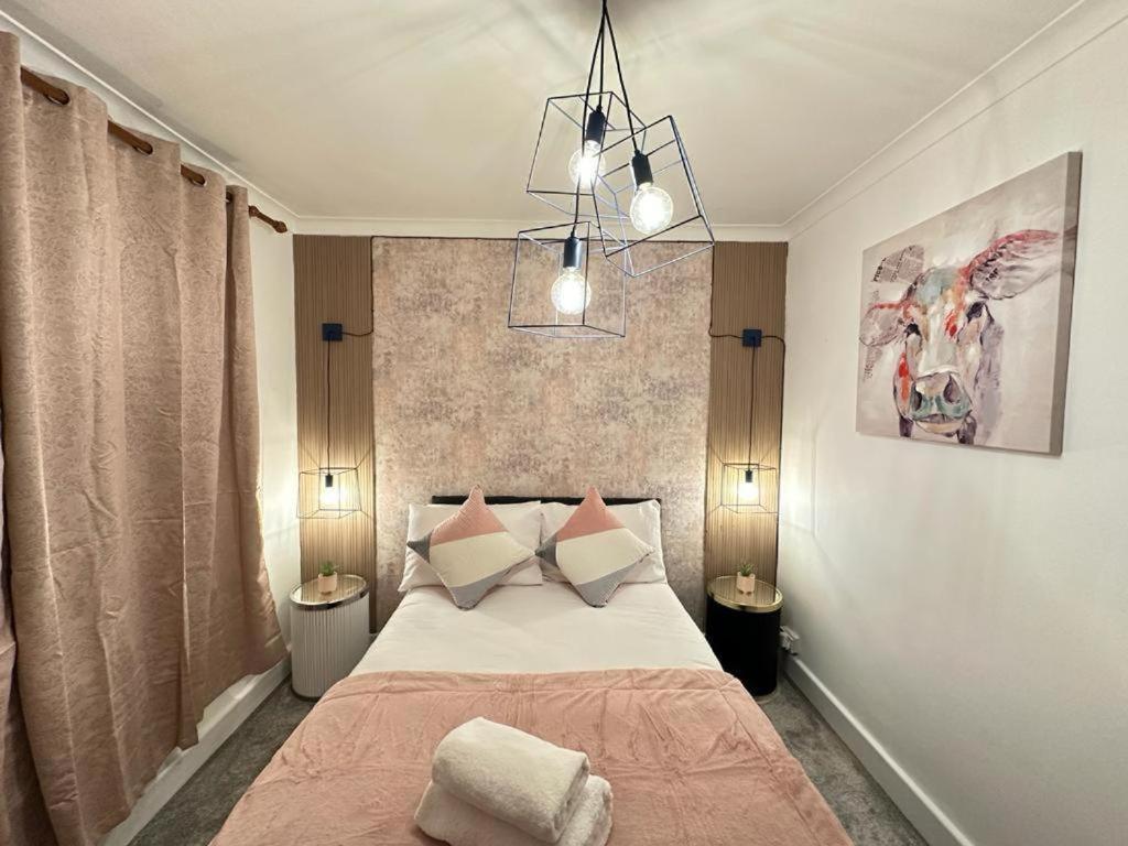 Beautiful Three Bedroom Family Apartment