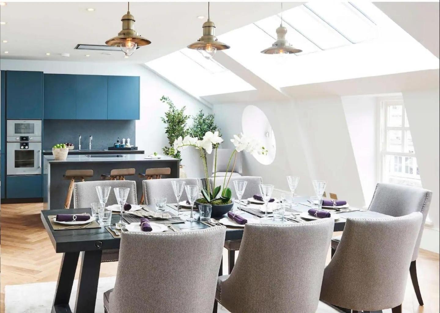 Apartment Luxe Skyline View Penthouse London