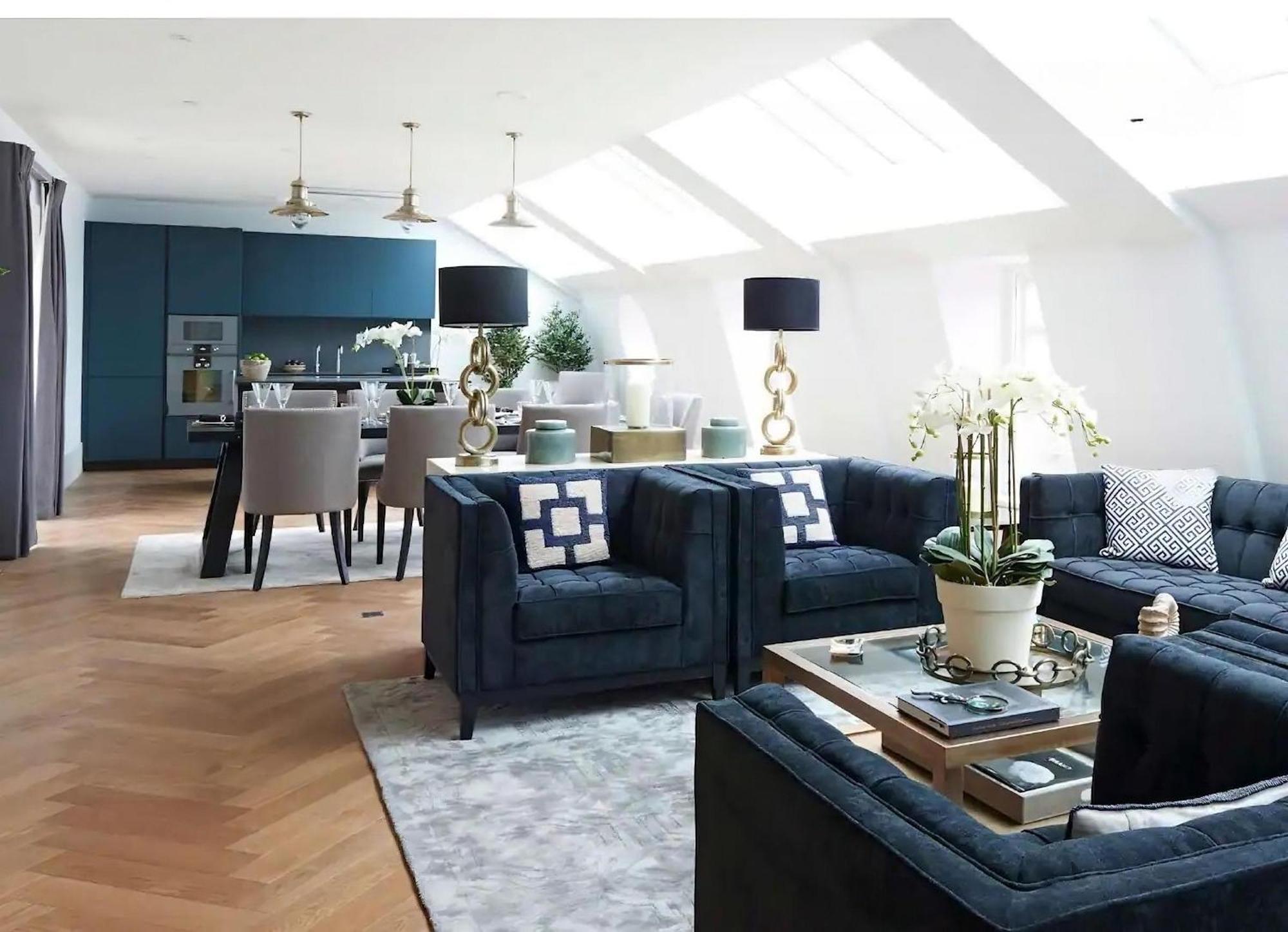 Apartment Luxe Skyline View Penthouse London