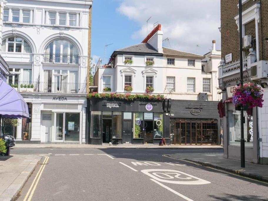 Stylish 2 Bed Split Level Flat Appartement