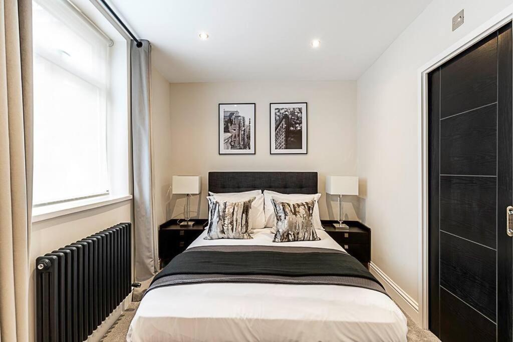 Urban Chic 2-bedroom Mews Escape * London