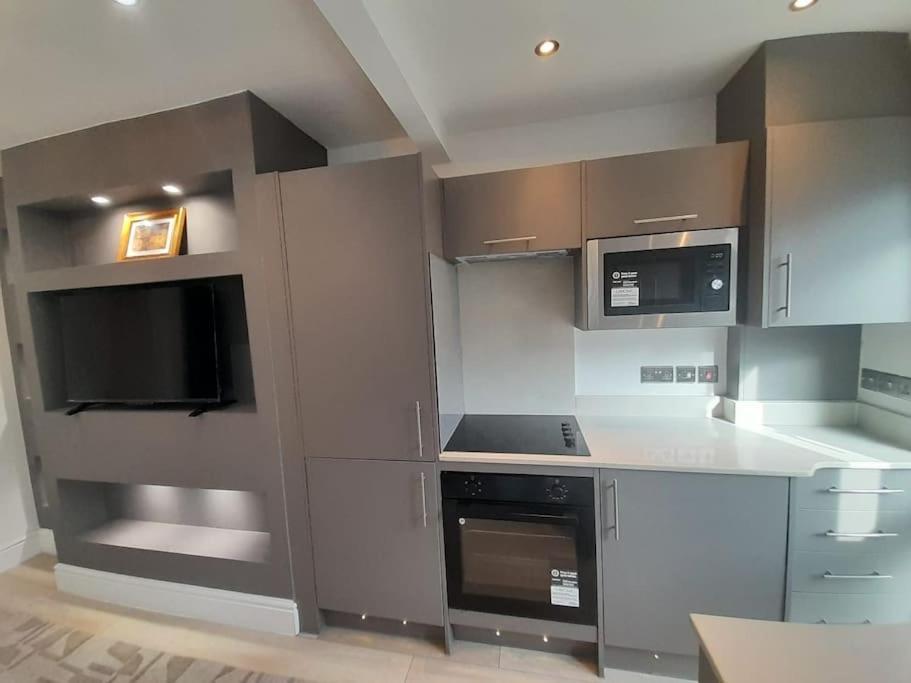 Cosy -2 Bed Apartment London