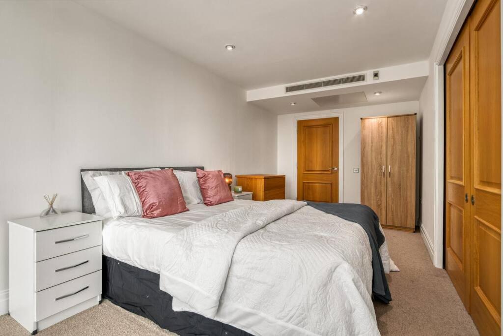 Luxury Living In Paddington, Appartement Londen