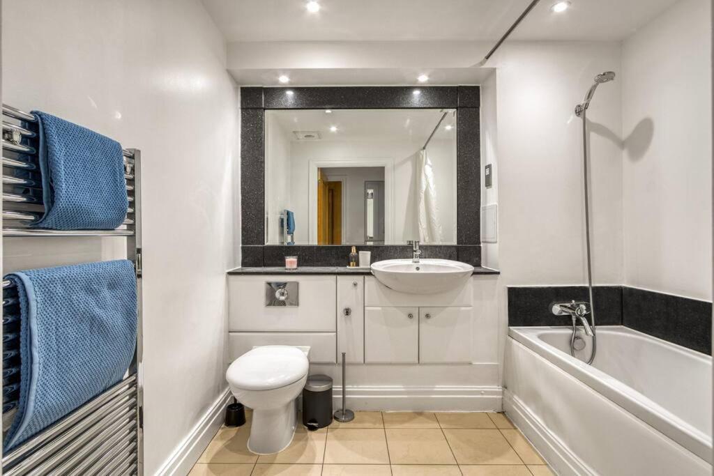Luxury Living In Paddington, Appartement Londen