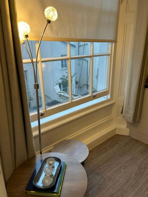 Spacious Flat Paddington London