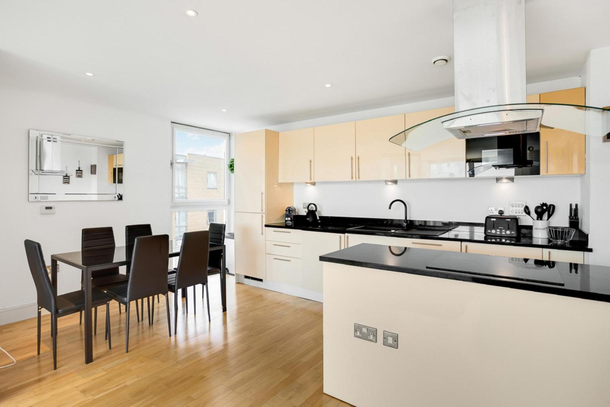 Panoramic 3-bed Oasis Apartment