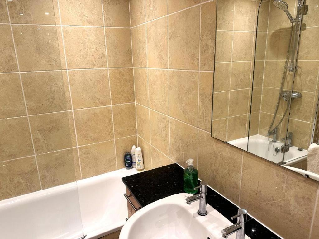 Apartment Delightful By Kensington & Chelsea Desirable Locations W8 Sw