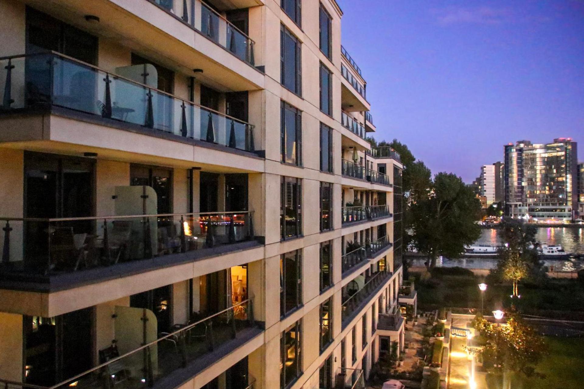 Striking In The Heart Of Chelsea Londen