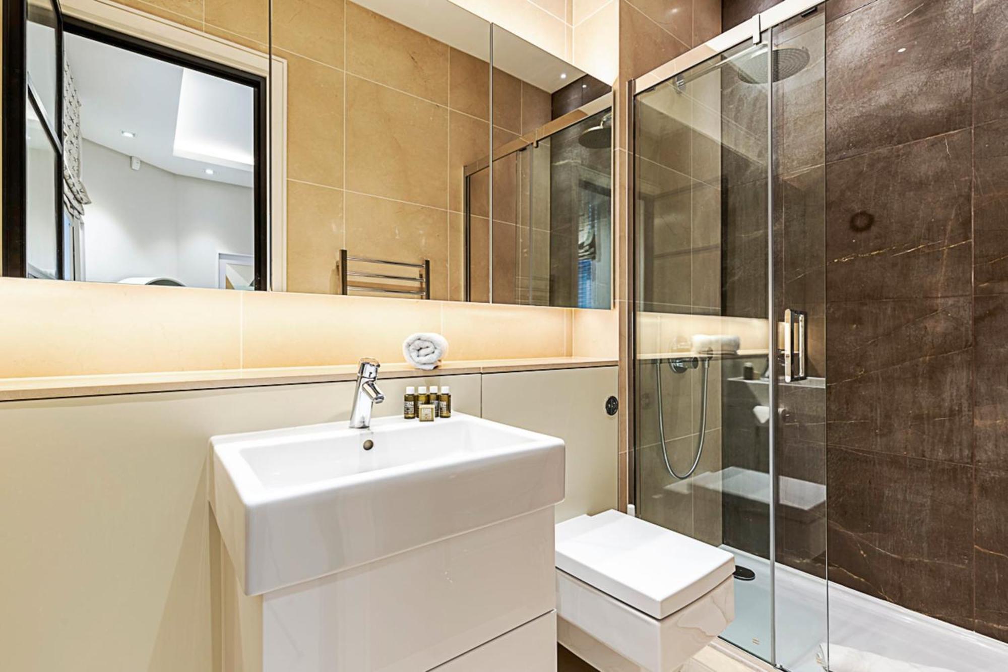 Pepys House A Modern Touch Of History Holiday home London