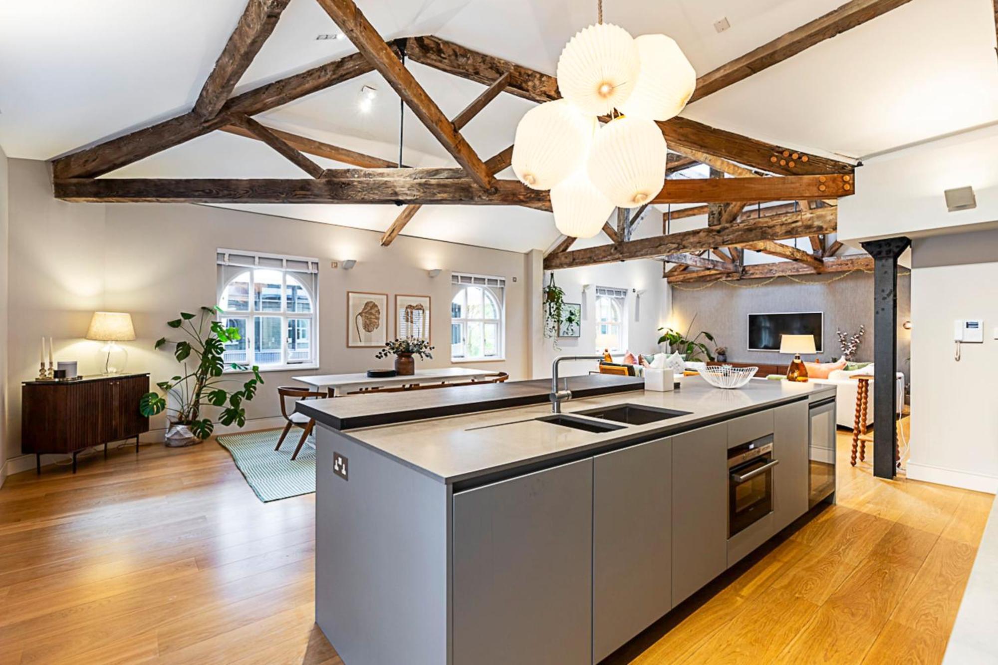 Holiday home Pepys House A Modern Touch Of History