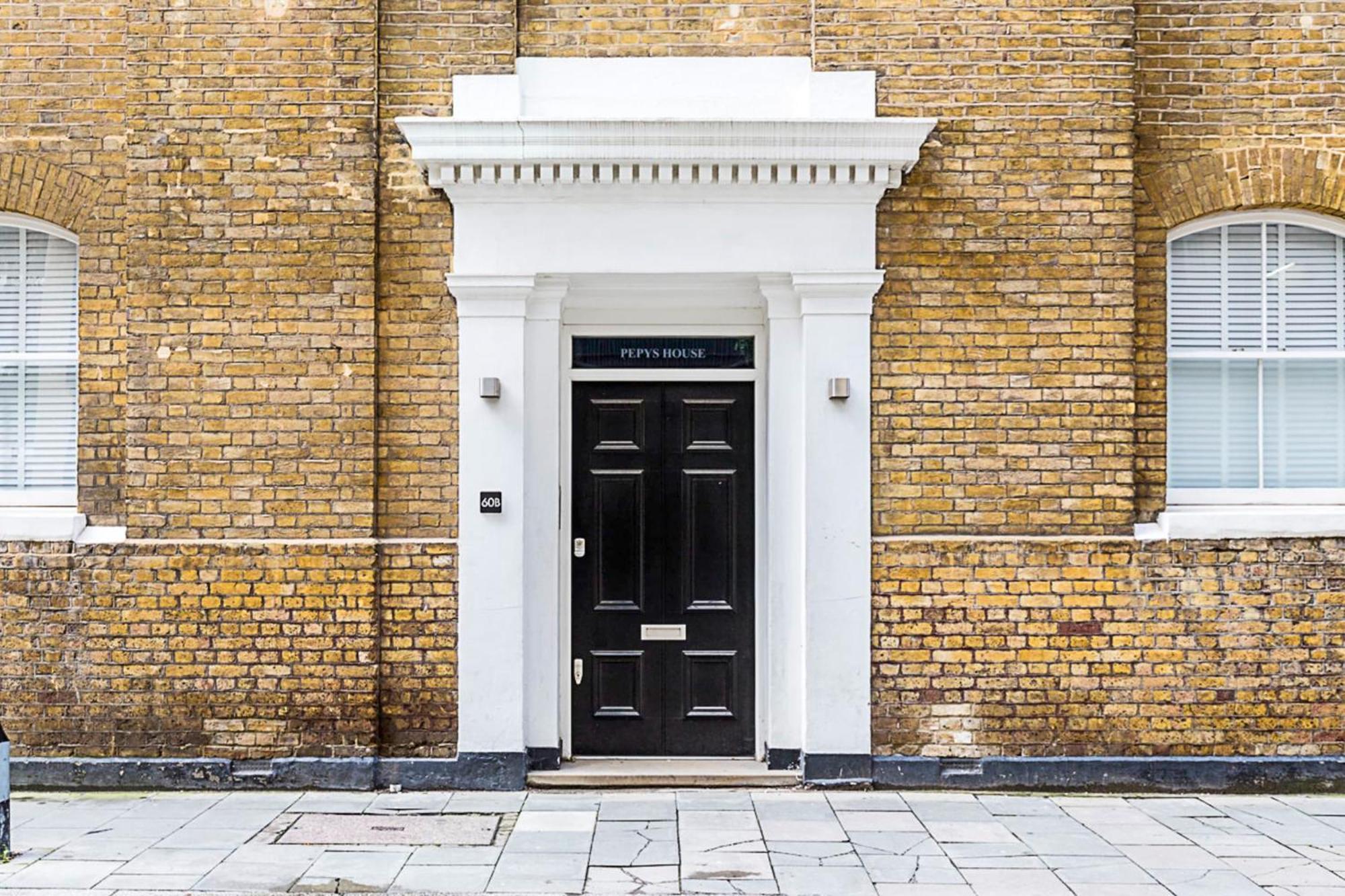 Pepys House A Modern Touch Of History Holiday home *