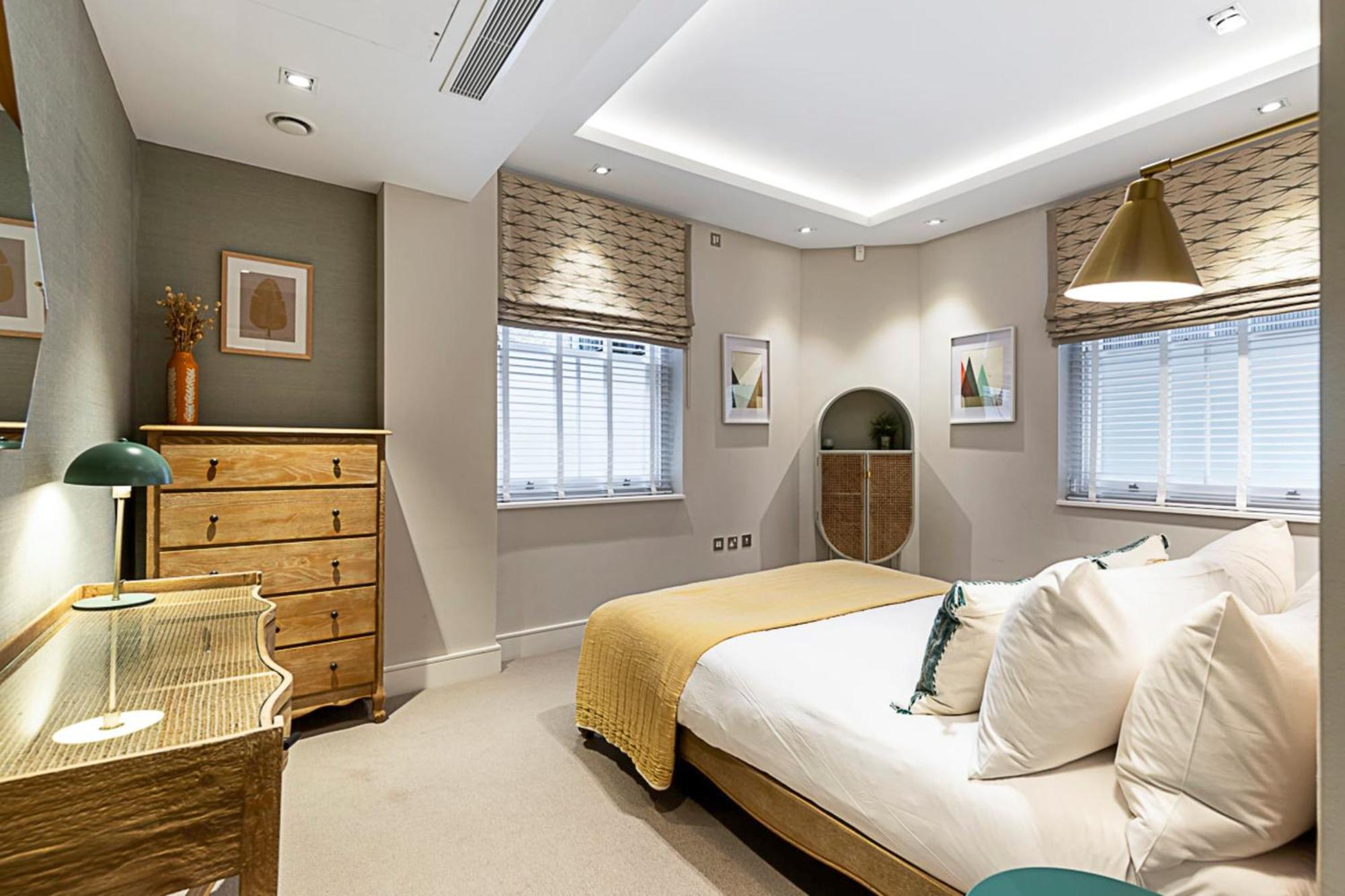 Pepys House A Modern Touch Of History *
